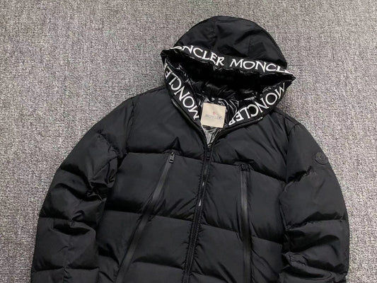 Moncler - jakna - black